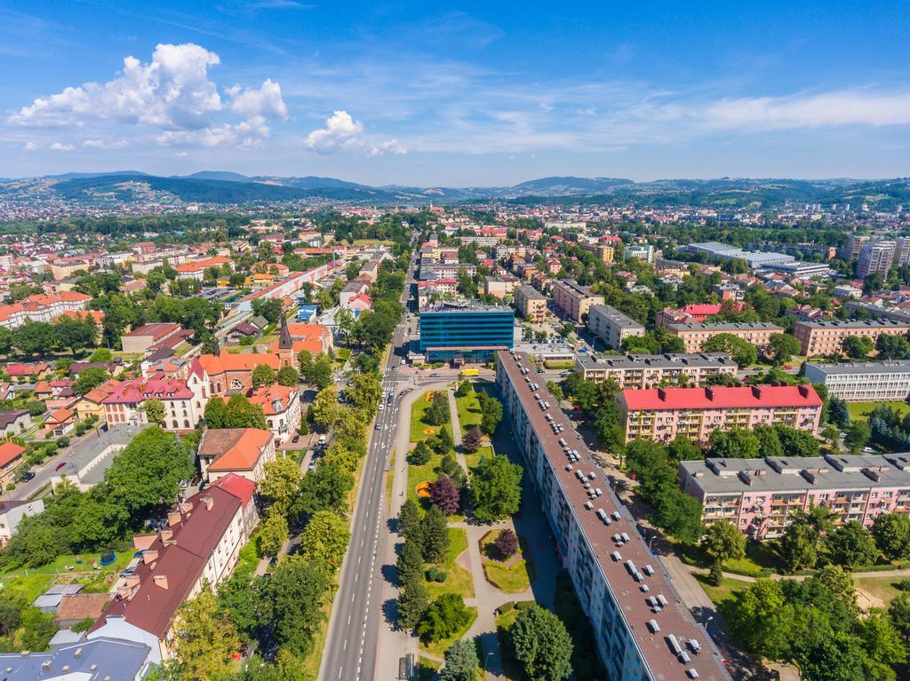 Hotel Beskid Nowy Sącz Dış mekan fotoğraf