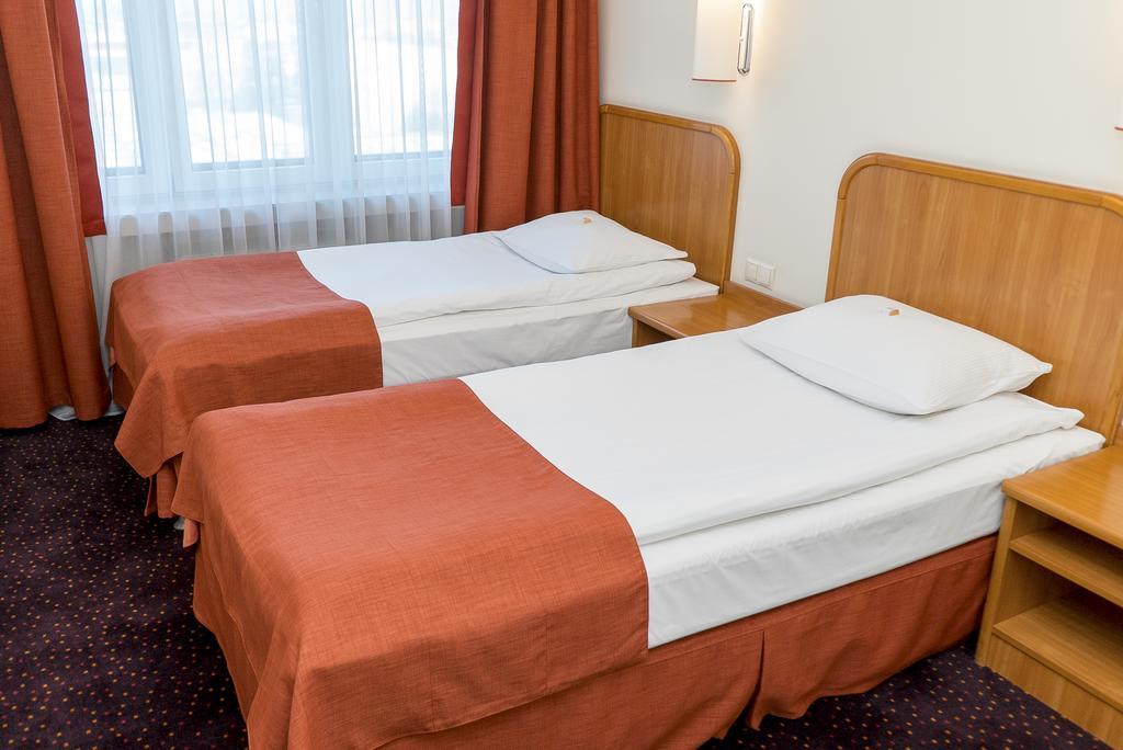 Hotel Beskid Nowy Sącz Dış mekan fotoğraf